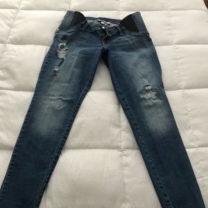 Distressed cropped maternity Jeans